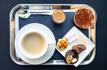 Coffee with desserts