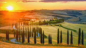 Le soleil se couche en Toscane