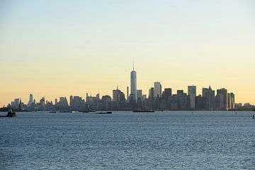 Manhattan skyline in de ochtend gezien vanaf Staten Island