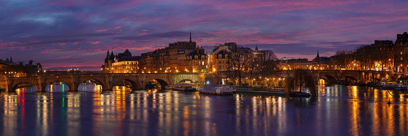 Pont Neuf at sunrise by Markus Lange
