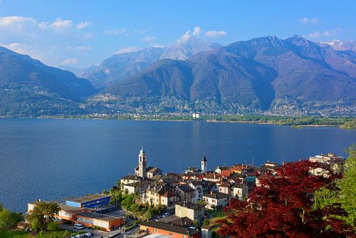Een lenteavond aan het Lago Maggiore
