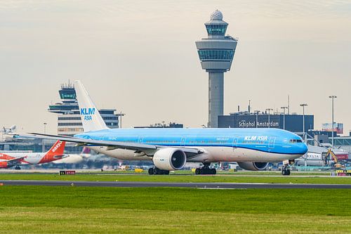 KLM Asia Boeing 777-300 passagiersvliegtuig.