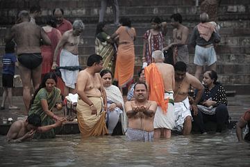 ritual bath in Ganges by Karel Ham