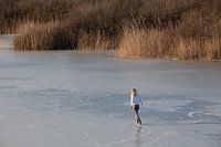 Cette dame n'avait aucun scrupule à faire du patin à glace