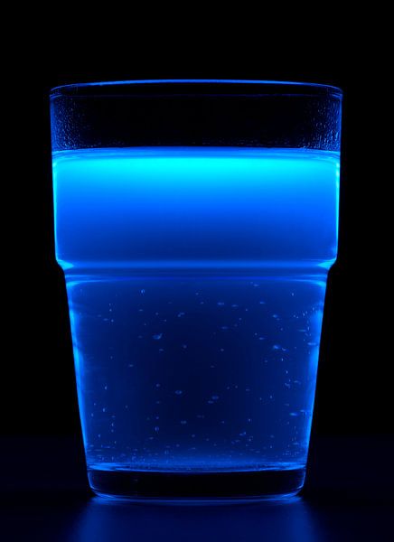 Fluorescerende drank van Achim Prill