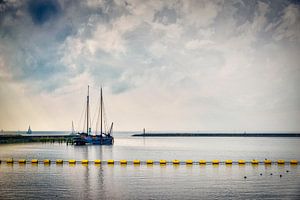 Stavoren, Meerblick mit Schiff.