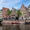 Grachtenpanden in centrum van Amsterdam van Joost Adriaanse