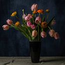 Blumenstrauß mit Tulpen und Ranunkeln von Renee Klein Miniaturansicht