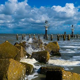 Zeeland met Zeelandbrug aan horizon van Koen Leerink