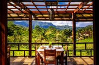 Tafel in de rijstvelden Siedemen Bali