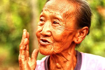 Balinese vrouw  van Vivian Raaijmaakers