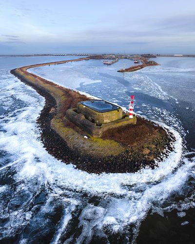 Bunker bij Kornwerderzand in winterse kou