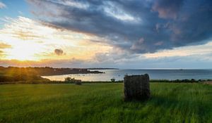 Zonsondergang boven het eiland Belle Ile en Mer in Bretagne, Frankrijk van Arthur Puls Photography