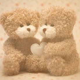 Love and romance between two soft cuddly bears by Lisette Rijkers