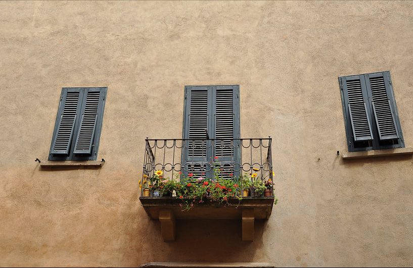 Tuscany authentic property by Frans van Huizen