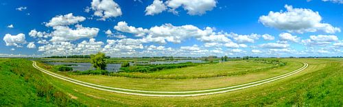 Reevediep waterweg bij Kampen in de IJsseldelta panorama