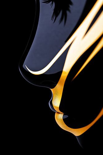 Afrikaanse godin met gouden tribale make-up