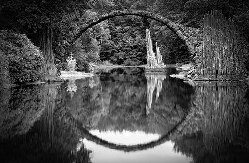 Rakotzbrücke Kromlau black and white