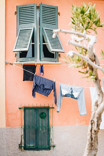 Gekleurde huisjes met was aan de  Italiaanse Amalfi kust, Cinque Terre, Portovenere, Italië
