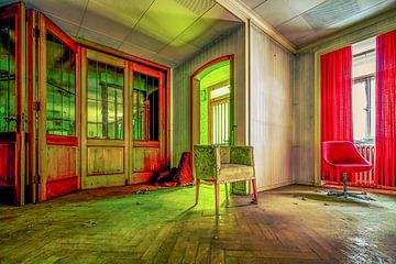 Anteroom of an abandoned hotel by Marcel Hechler