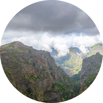 Bergen op het eiland Madeira bij de Pico do Ariei van Sjoerd van der Wal Fotografie