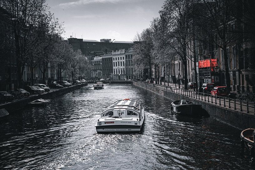 Amsterdam in Nederland is niet alleen zwart en wit van Thilo Wagner