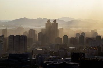 Sunset smog Pyongyang