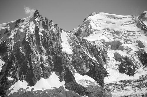 Aiguille du Midi and Mont Blanc du Tacul by Menno Boermans