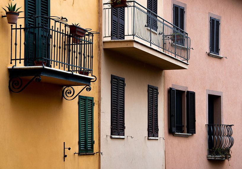 Des maisons colorées en Toscane par Bianca ter Riet