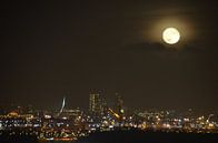 Rotterdam by night met supermaan by Marcel Schouten thumbnail
