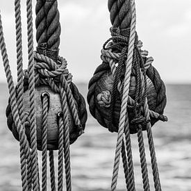 Rigging sailing ship by Marco Linssen