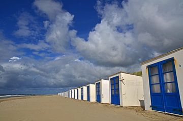 Beach cottages on the Texel beach by Wim van der Geest