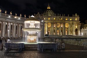 Fontana del Bernini und Petersdom (Vatican)
