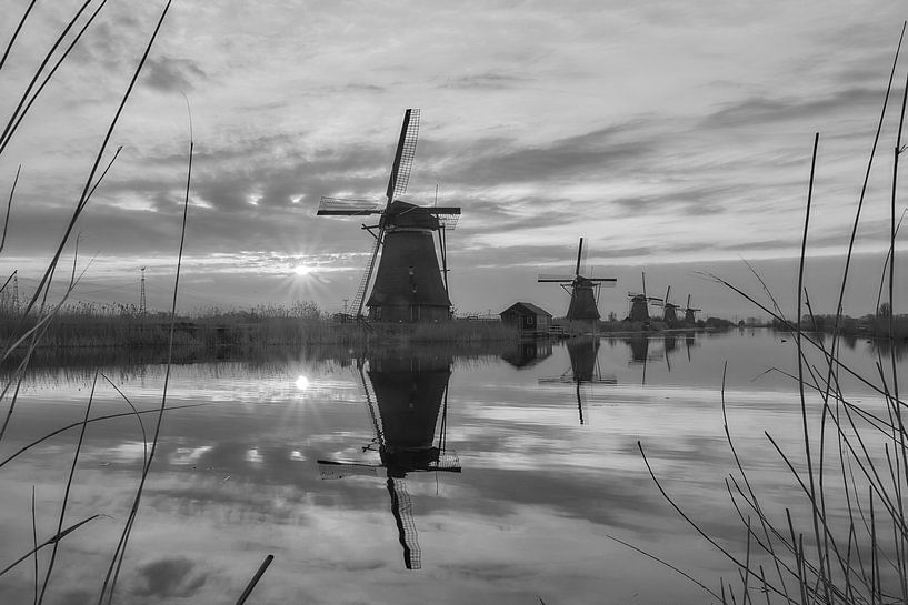 Sunrise at Kinderdijk in black and white by Ad Jekel