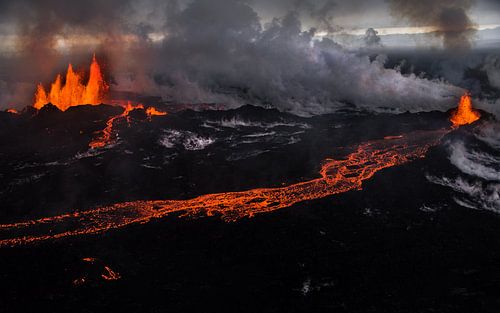 Fissure eruption at Holuhraun/Bardarbunga volcano (Iceland)