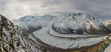 Gorner gletsjer bij Zermatt Zwitserland in de ochtend van Martin Steiner