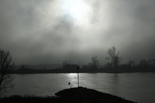 Rivier in de mist