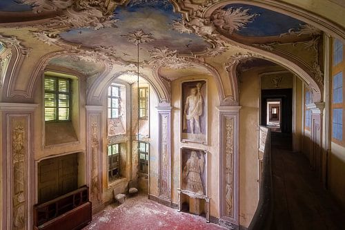 Villa abandonnée avec Art.