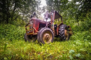 Oude tractor van Nico Buijs