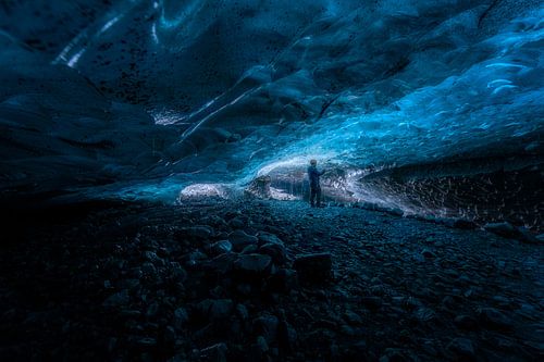 Beautiful ice cave in Vatnajokull - Iceland