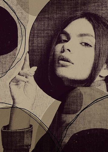 TW living - Linen collection - woman with hat 1