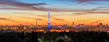 Skyline Berlin im Sonnenaufgang von Frank Herrmann