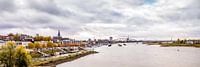 Nijmegen vanaf de Waalbrug van Henk Verheyen thumbnail