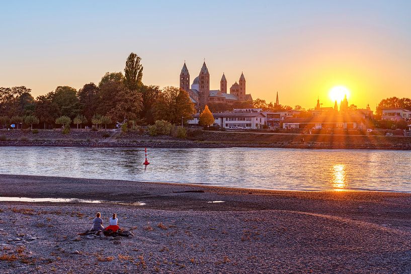 Sonnenuntergang am Rhein bei Speyer von Uwe Ulrich Grün