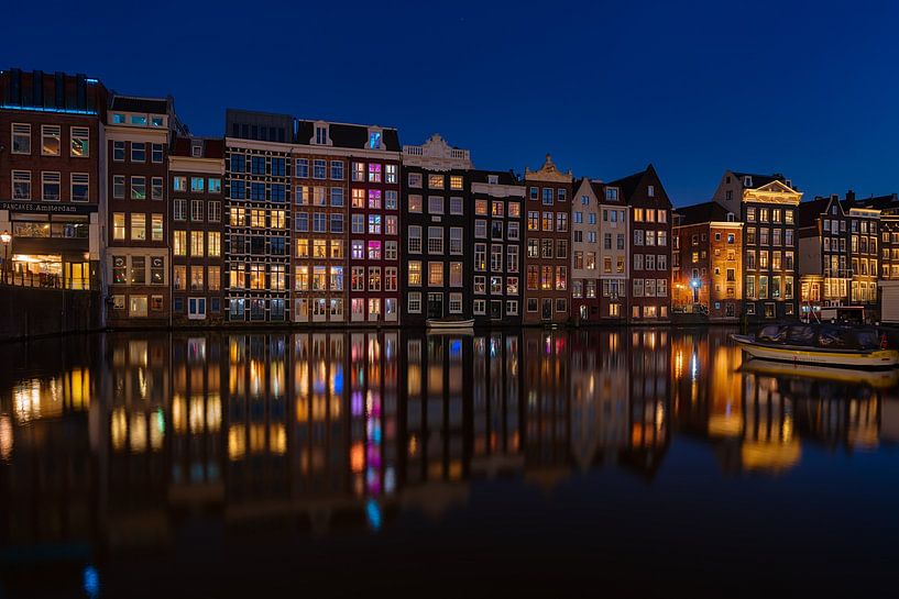 Reflections at the Damrak in Amsterdam, 2023 - 5 by Amsterdam.Photos