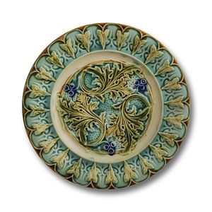 Assiette française ancienne à caractère botanique