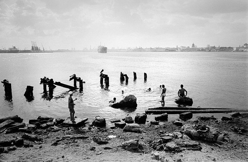 Cuba, harbor of Havana by Henri Berlize