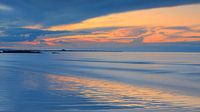 Lever du soleil sur la plage de Bamburgh, Northumberland, Angleterre par Henk Meijer Photography Aperçu