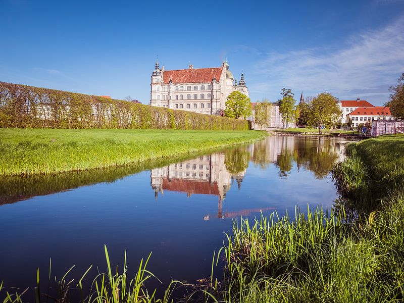 Gezicht op kasteel Güstrow in Mecklenburg-Vorpommern Duitsland van Animaflora PicsStock