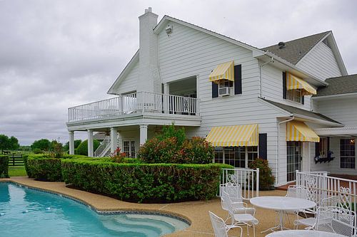 Het zwembad bij landhuis Southfork